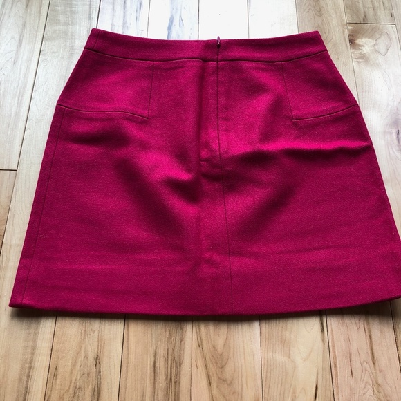 j.‎ crew // classic felted wool fuchsia mini skirt - Picture 2 of 8